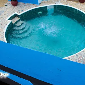 3* Bed & Breakfast El Tronco Inc
